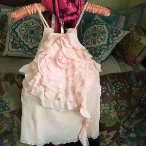 Light pink rose tank very cute